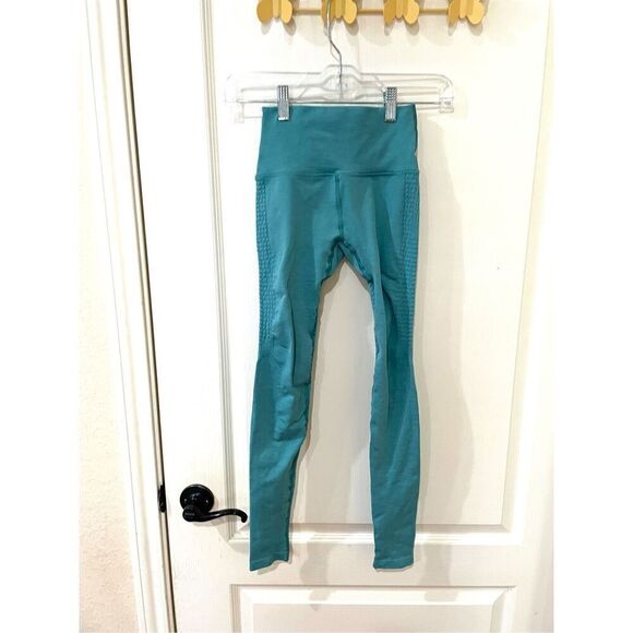 Alphalete High Waisted Leggings Size XS - Picture 3 of 8